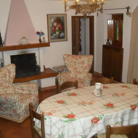 House In Tuscany Near Of Art 빌라 *