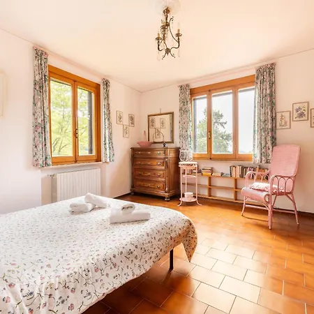 House In Tuscany Near Of Art *