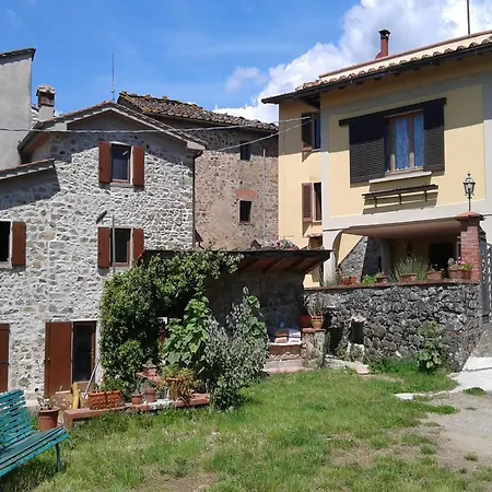 House In Tuscany Near Of Art *